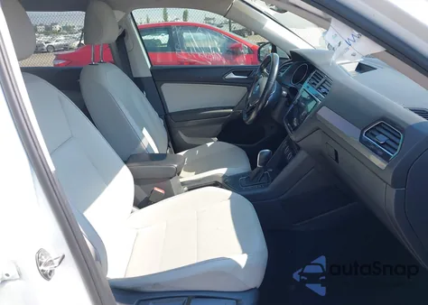 2018 Volkswagen Tiguan 2.0T Se/2.0T Sel from USA, damaged, VIN 3VV3B7AX7JM072101